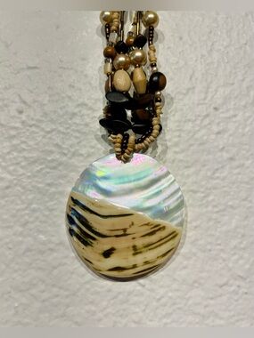 Vintage Multi-Strand Beaded Mother of Pearl Pendant Necklace in Cream and Brown